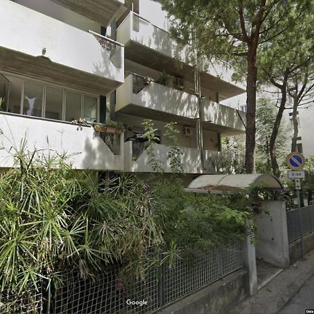 5 Viale Fano Apartment Rimini Luaran gambar